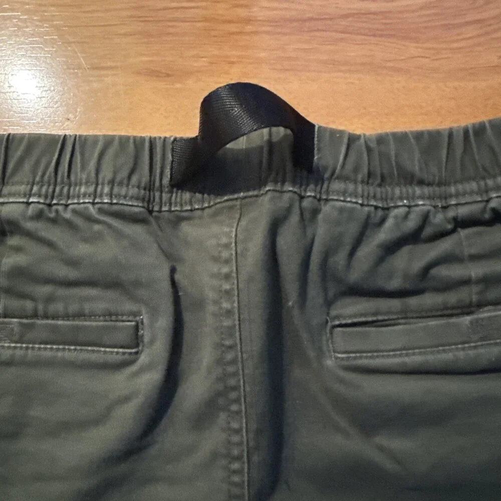 Good Threads Men’s Pull-On Stretch Canvas Short Khaki Green Large